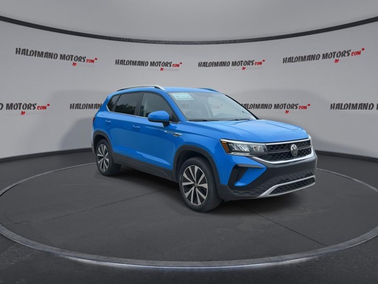 2023 Volkswagen Taos Comfortline 4WD | No Accidents | Leather Seats | Heated Steering Photo