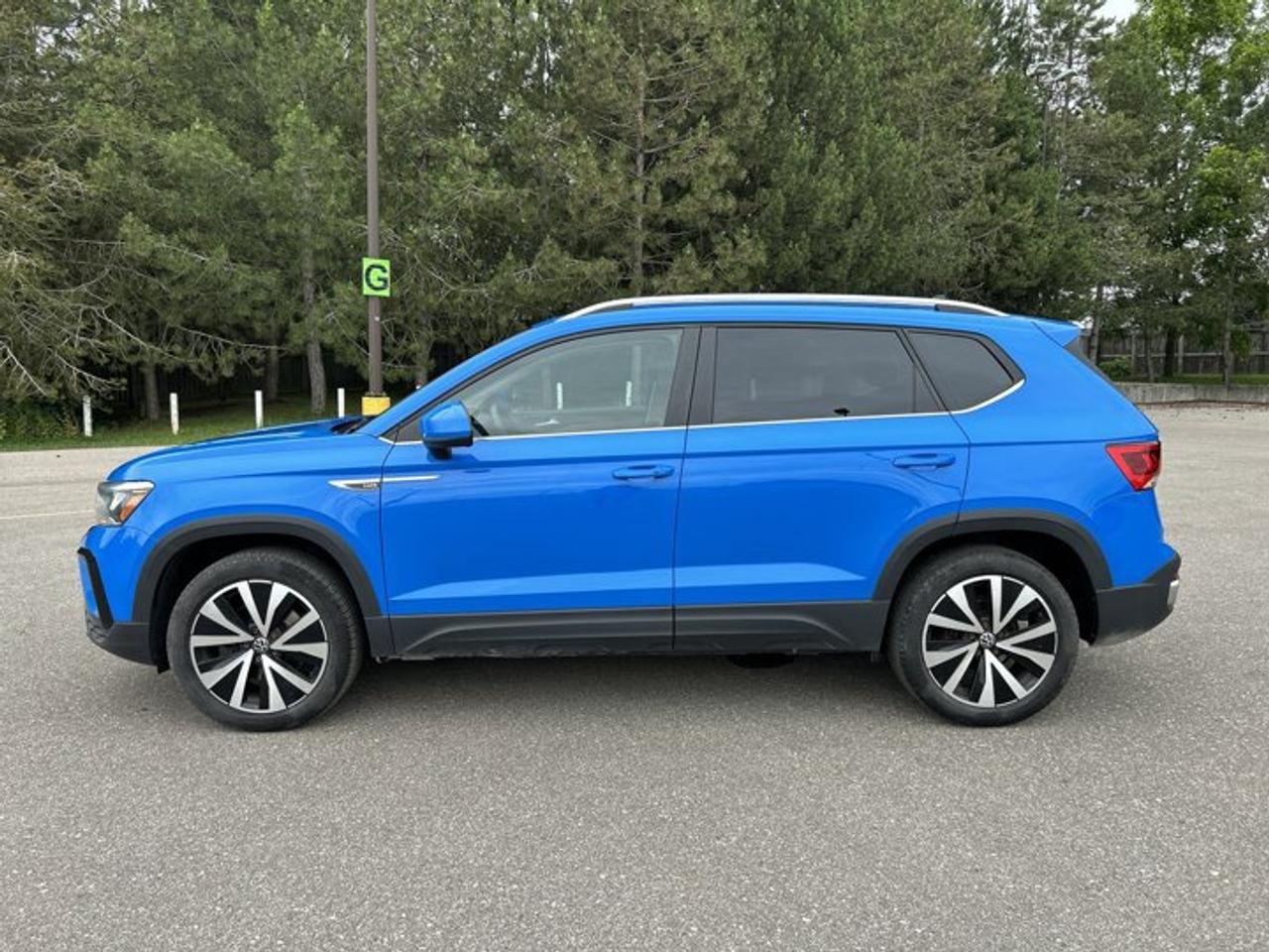 2023 Volkswagen Taos Comfortline 4WD | No Accidents | Leather Seats | Heated Steering Photo