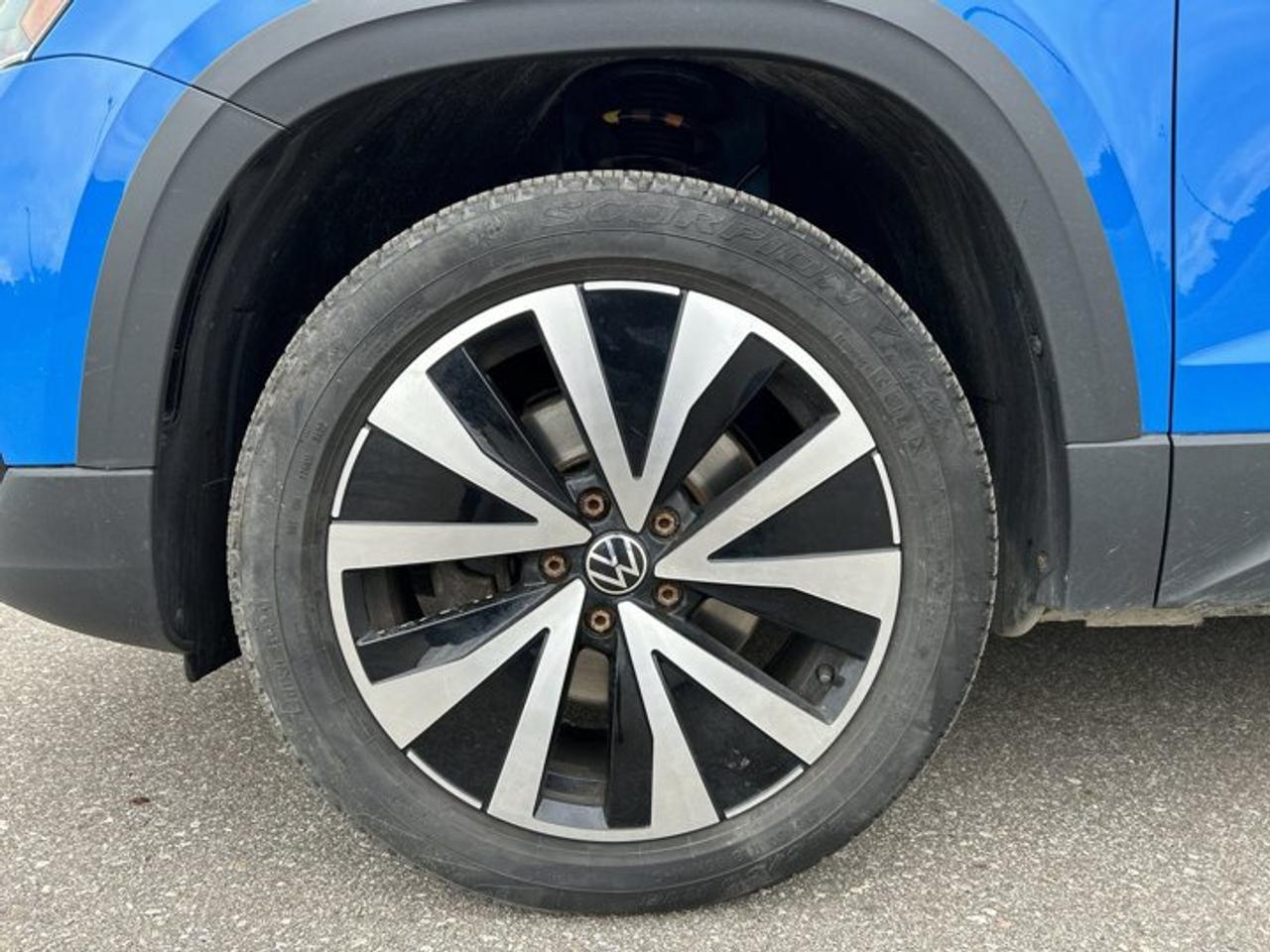 2023 Volkswagen Taos Comfortline 4WD | No Accidents | Leather Seats | Heated Steering Photo