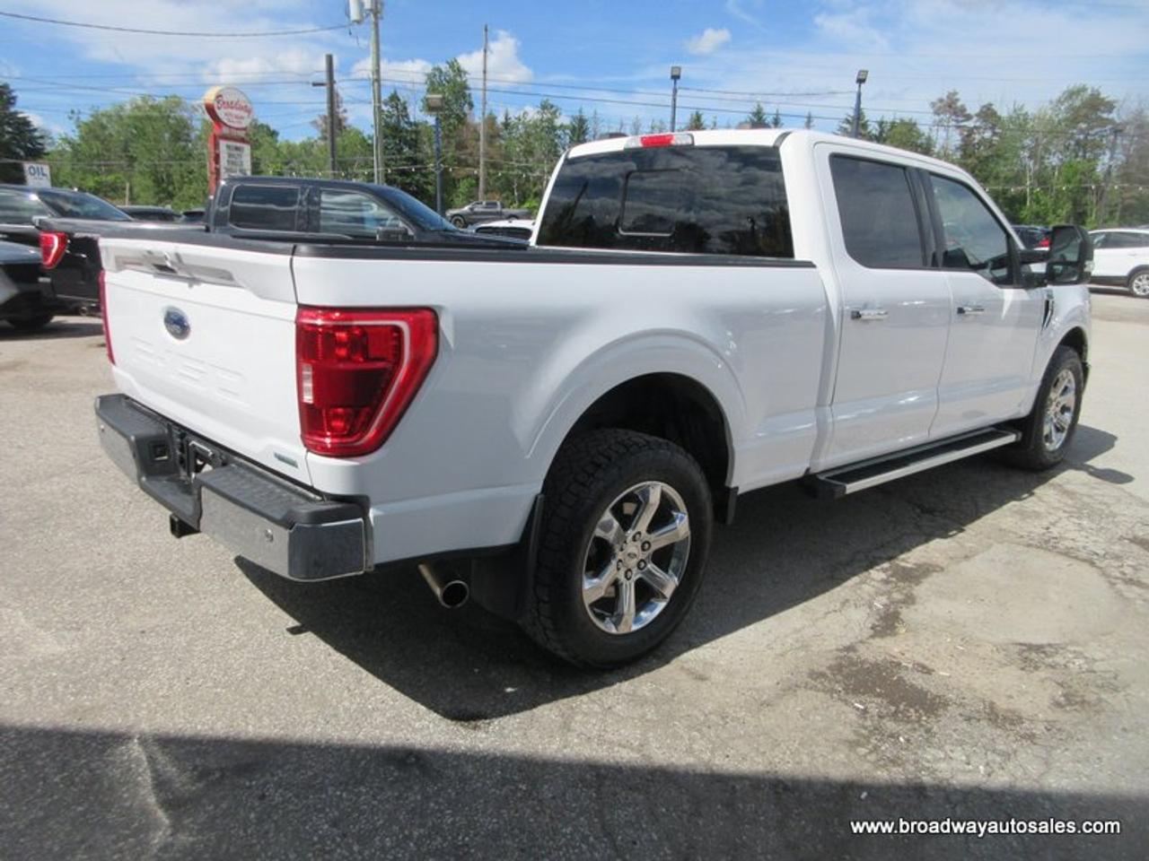 2022 Ford F-150 GREAT VALUE XLT-MODEL 6 PASSENGER 3.5L - ECO-BOOST.. 4X4.. CREW-CAB.. SHORTY.. NAVIGATION.. HEATED SEATS.. BACK-UP CAMERA.. BLUETOOTH SYSTEM.. Photo