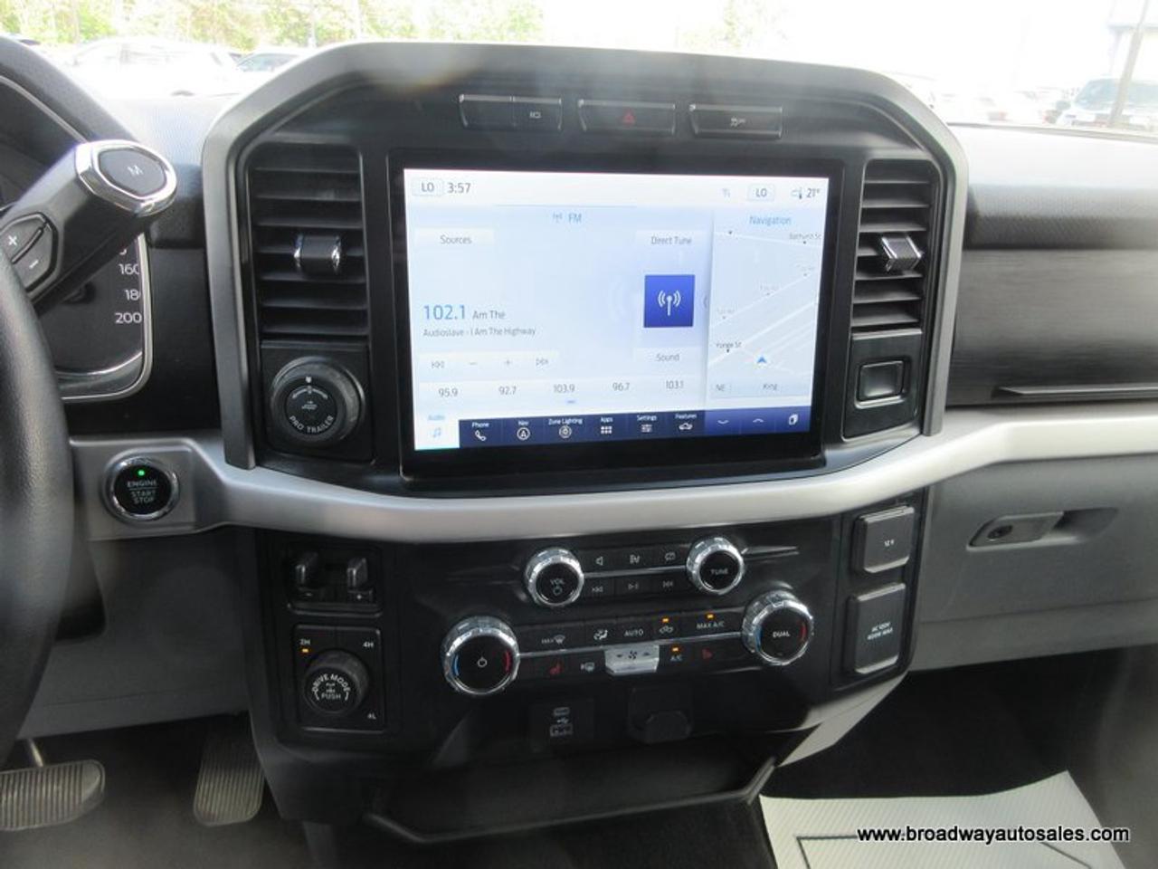 2022 Ford F-150 GREAT VALUE XLT-MODEL 6 PASSENGER 3.5L - ECO-BOOST.. 4X4.. CREW-CAB.. SHORTY.. NAVIGATION.. HEATED SEATS.. BACK-UP CAMERA.. BLUETOOTH SYSTEM.. Photo