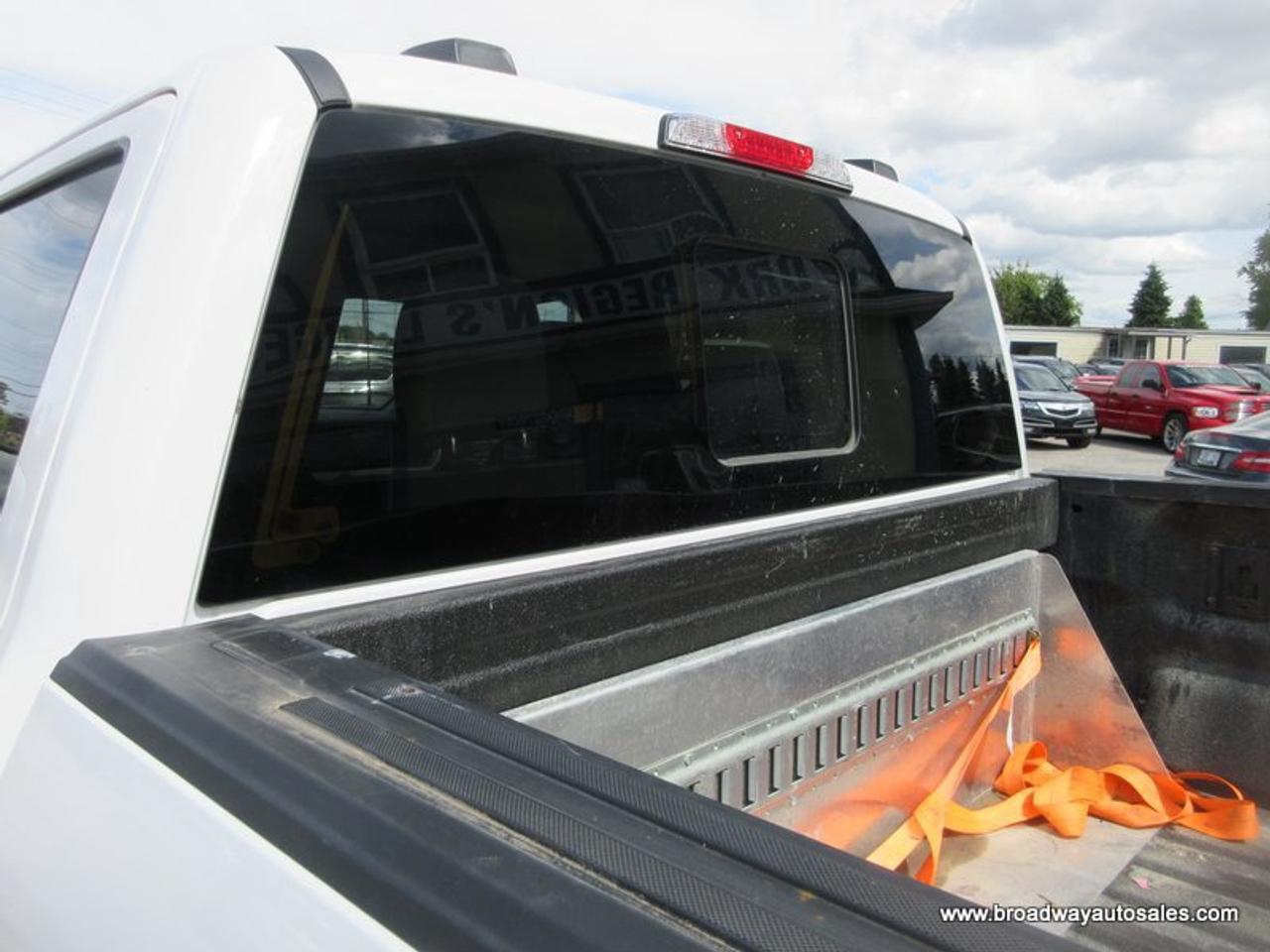 2022 Ford F-150 GREAT VALUE XLT-MODEL 6 PASSENGER 3.5L - ECO-BOOST.. 4X4.. CREW-CAB.. SHORTY.. NAVIGATION.. HEATED SEATS.. BACK-UP CAMERA.. BLUETOOTH SYSTEM.. Photo
