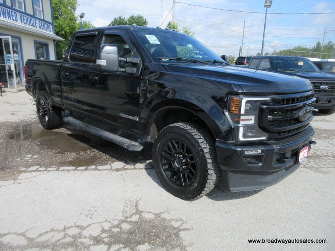 2022 Ford F-250 3/4 TON LIMITED-EDITION 5 PASSENGER 6.7L - POWER-STROKE.. 4X4.. CREW-CAB.. 6.6-FOOT-BOX.. NAVIGATION.. SUNROOF.. LEATHER.. HEATED SEATS & WHEEL.. Photo