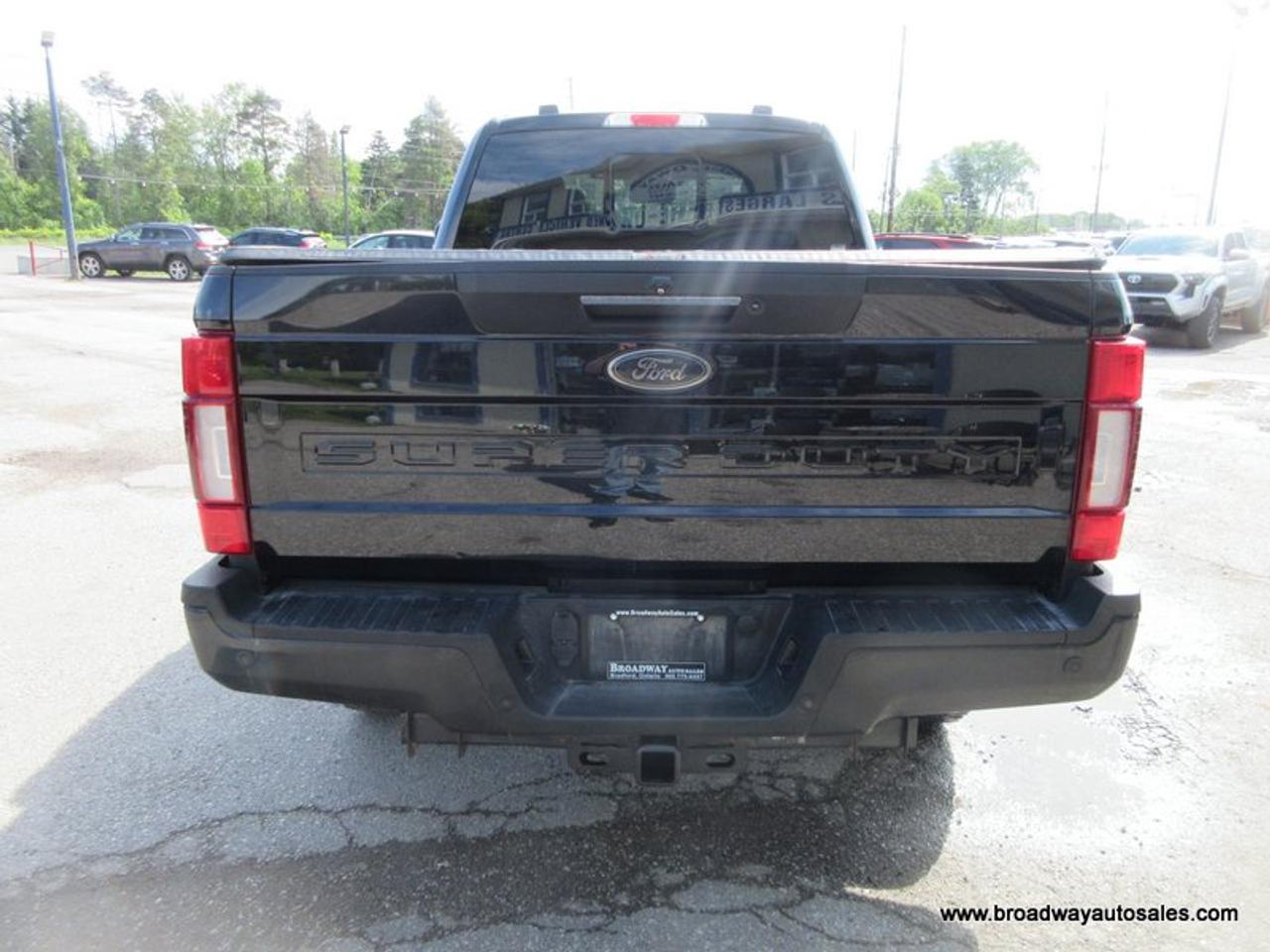 2022 Ford F-250 3/4 TON LIMITED-EDITION 5 PASSENGER 6.7L - POWER-STROKE.. 4X4.. CREW-CAB.. 6.6-FOOT-BOX.. NAVIGATION.. SUNROOF.. LEATHER.. HEATED SEATS & WHEEL.. Photo