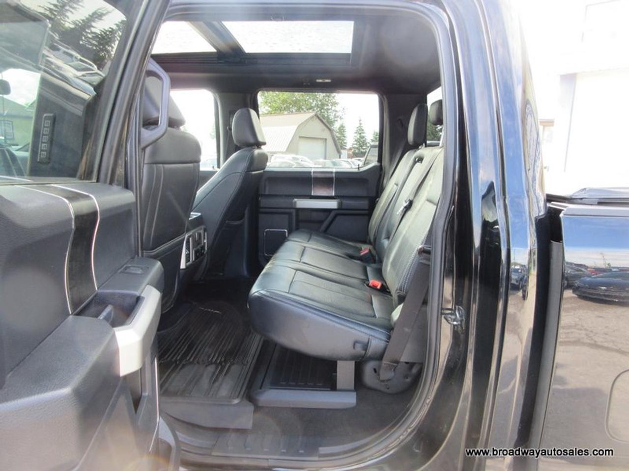 2022 Ford F-250 3/4 TON LIMITED-EDITION 5 PASSENGER 6.7L - POWER-STROKE.. 4X4.. CREW-CAB.. 6.6-FOOT-BOX.. NAVIGATION.. SUNROOF.. LEATHER.. HEATED SEATS & WHEEL.. Photo