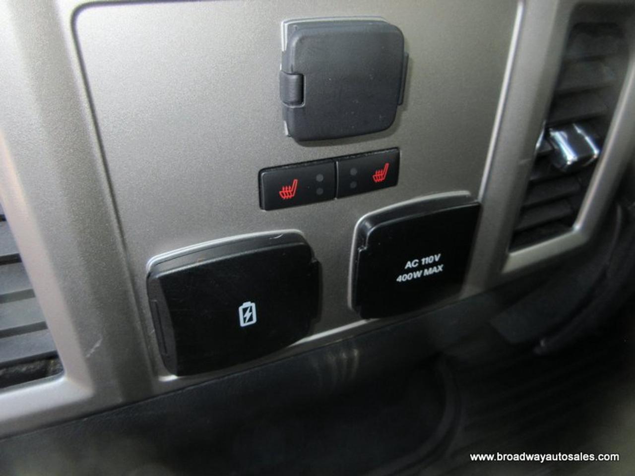2022 Ford F-250 3/4 TON LIMITED-EDITION 5 PASSENGER 6.7L - POWER-STROKE.. 4X4.. CREW-CAB.. 6.6-FOOT-BOX.. NAVIGATION.. SUNROOF.. LEATHER.. HEATED SEATS & WHEEL.. Photo