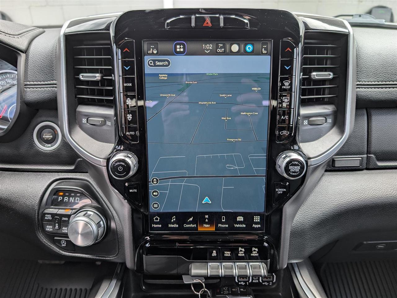 2022 RAM 1500 LARAMIE 4X4 - NAVI - CREW CAB - TECH FEATS Photo