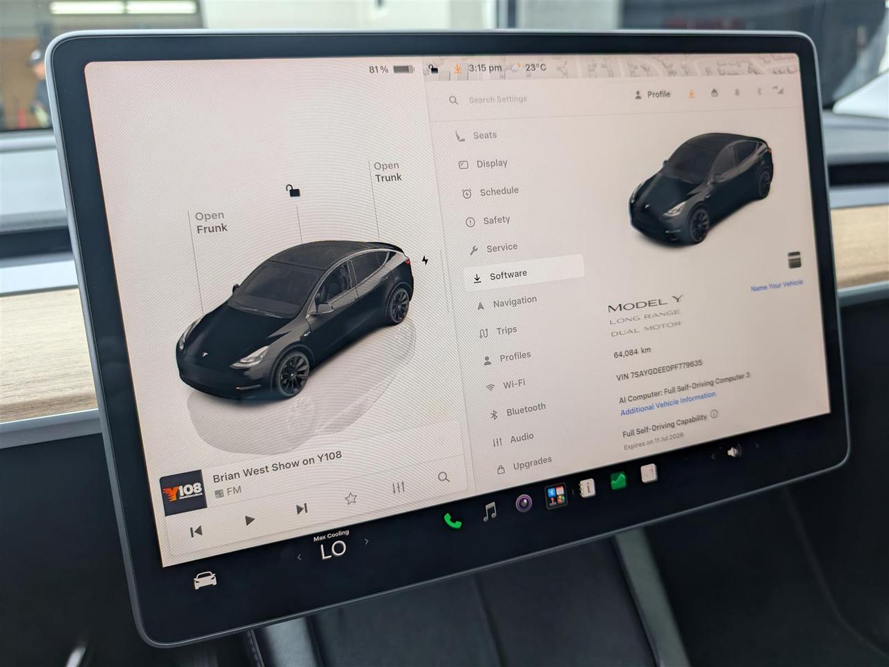 2023 Tesla Model Y LONG RANGE AWD - DUAL MOTOR Photo