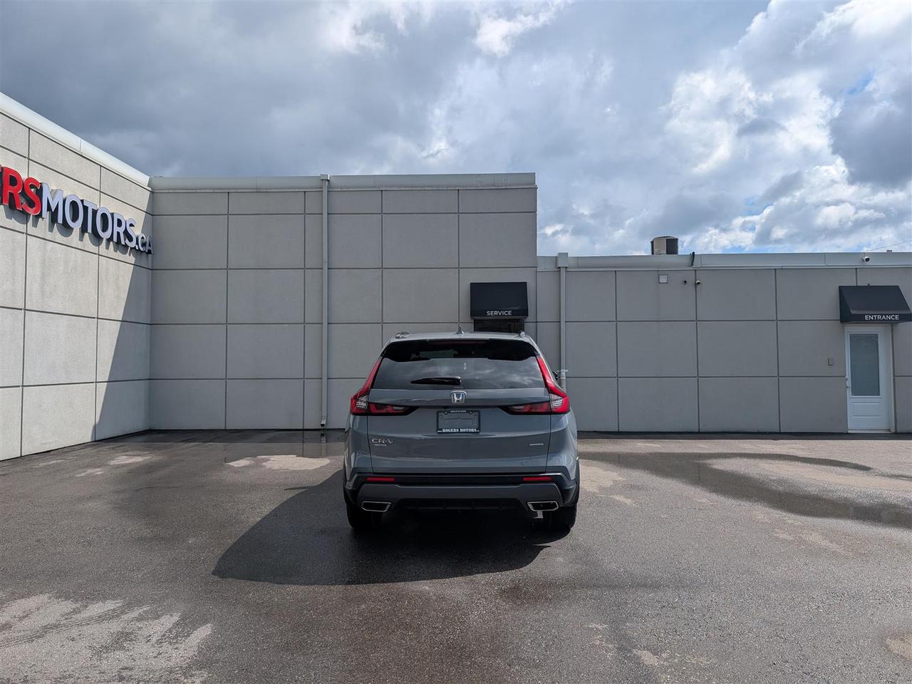 2025 Honda CR-V Hybrid TOURING AWD - NAVI - SUNROOF - LEATHER Photo