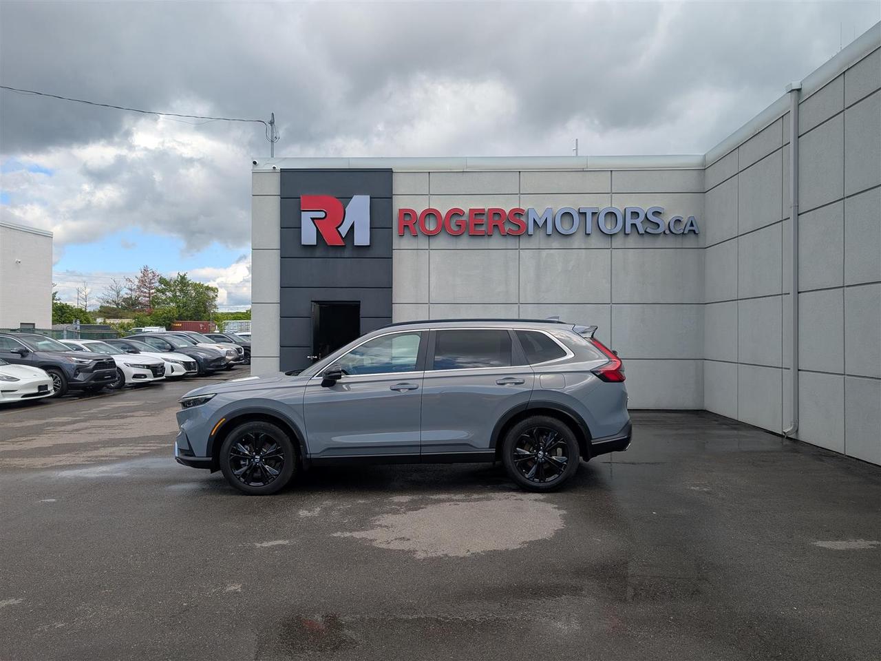 2025 Honda CR-V Hybrid TOURING AWD - NAVI - SUNROOF - LEATHER Photo