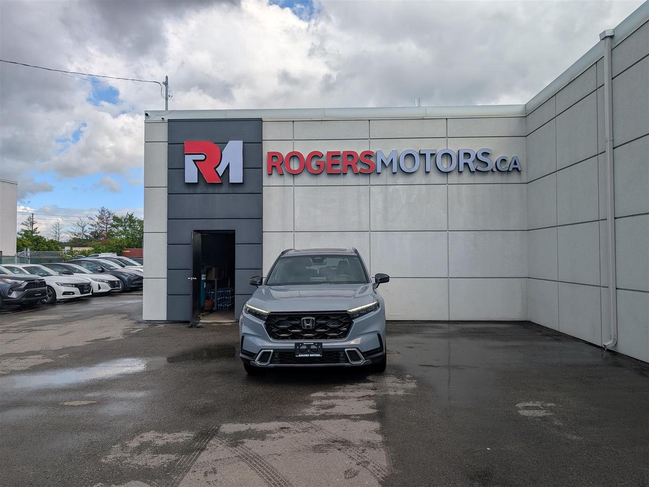 2025 Honda CR-V Hybrid TOURING AWD - NAVI - SUNROOF - LEATHER Photo