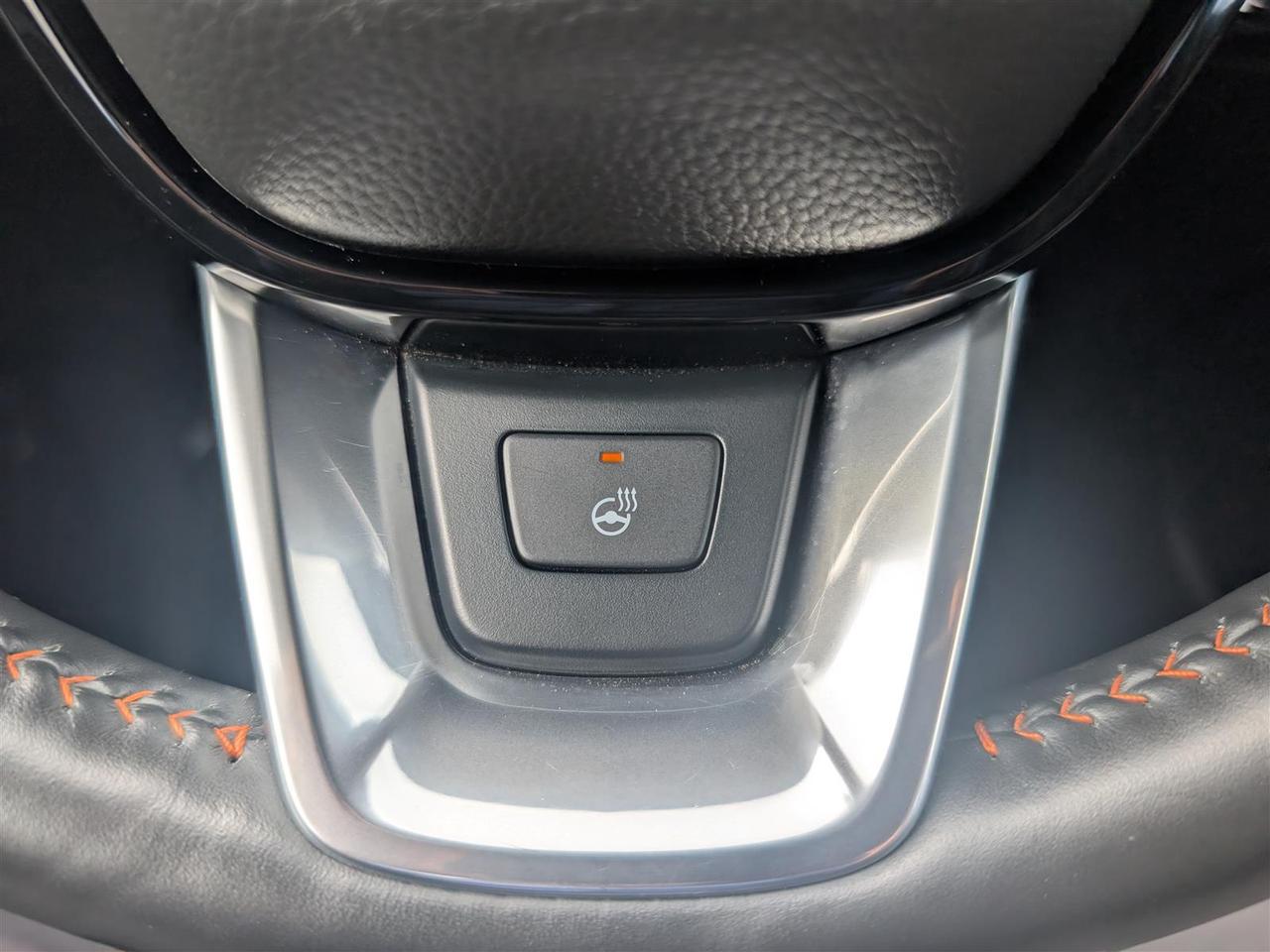 2025 Honda CR-V Hybrid TOURING AWD - NAVI - SUNROOF - LEATHER Photo