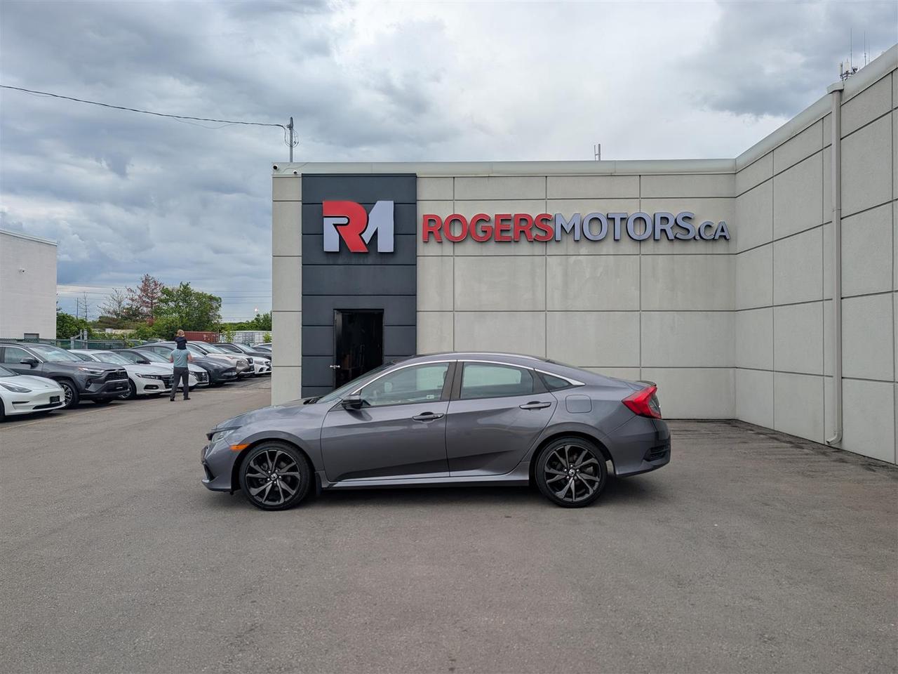 2019 Honda Civic SPORT - SUNROOF - REVERSE CAM - TECH FEATURES Photo