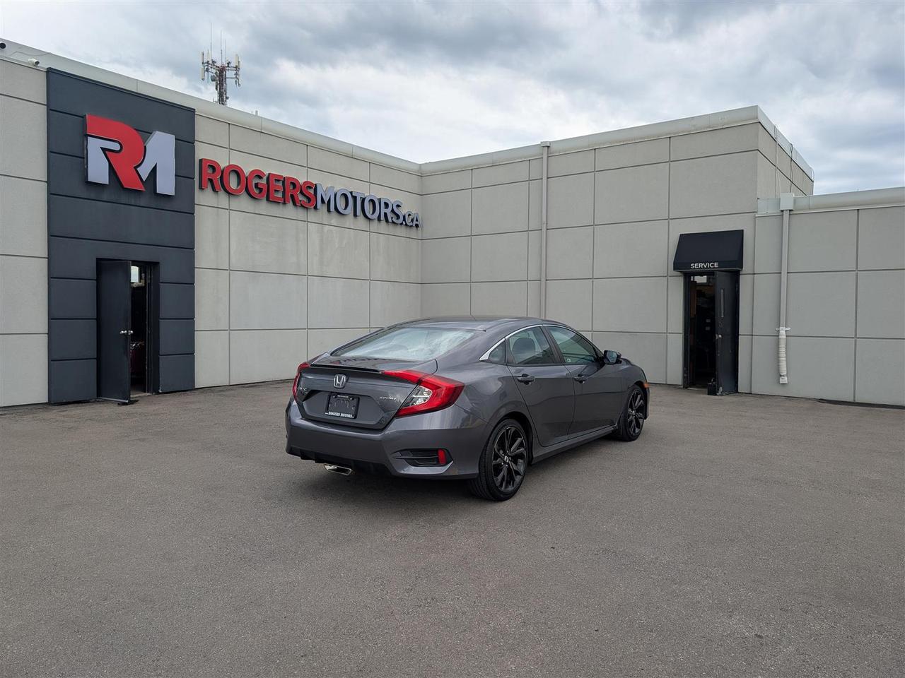 2019 Honda Civic SPORT - SUNROOF - REVERSE CAM - TECH FEATURES Photo