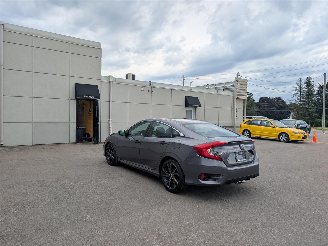 2019 Honda Civic SPORT - SUNROOF - REVERSE CAM - TECH FEATURES Photo2