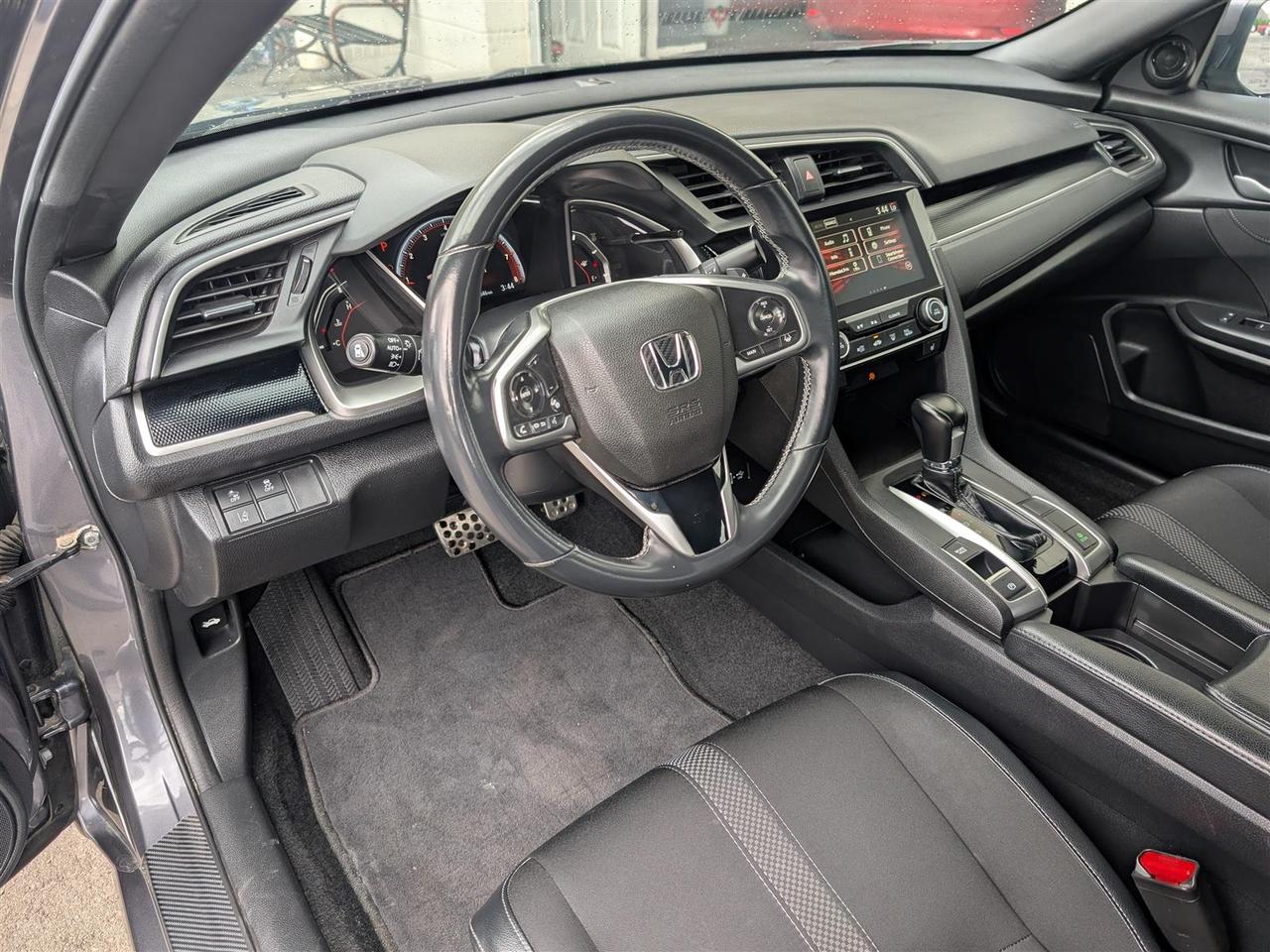 2019 Honda Civic SPORT - SUNROOF - REVERSE CAM - TECH FEATURES Photo