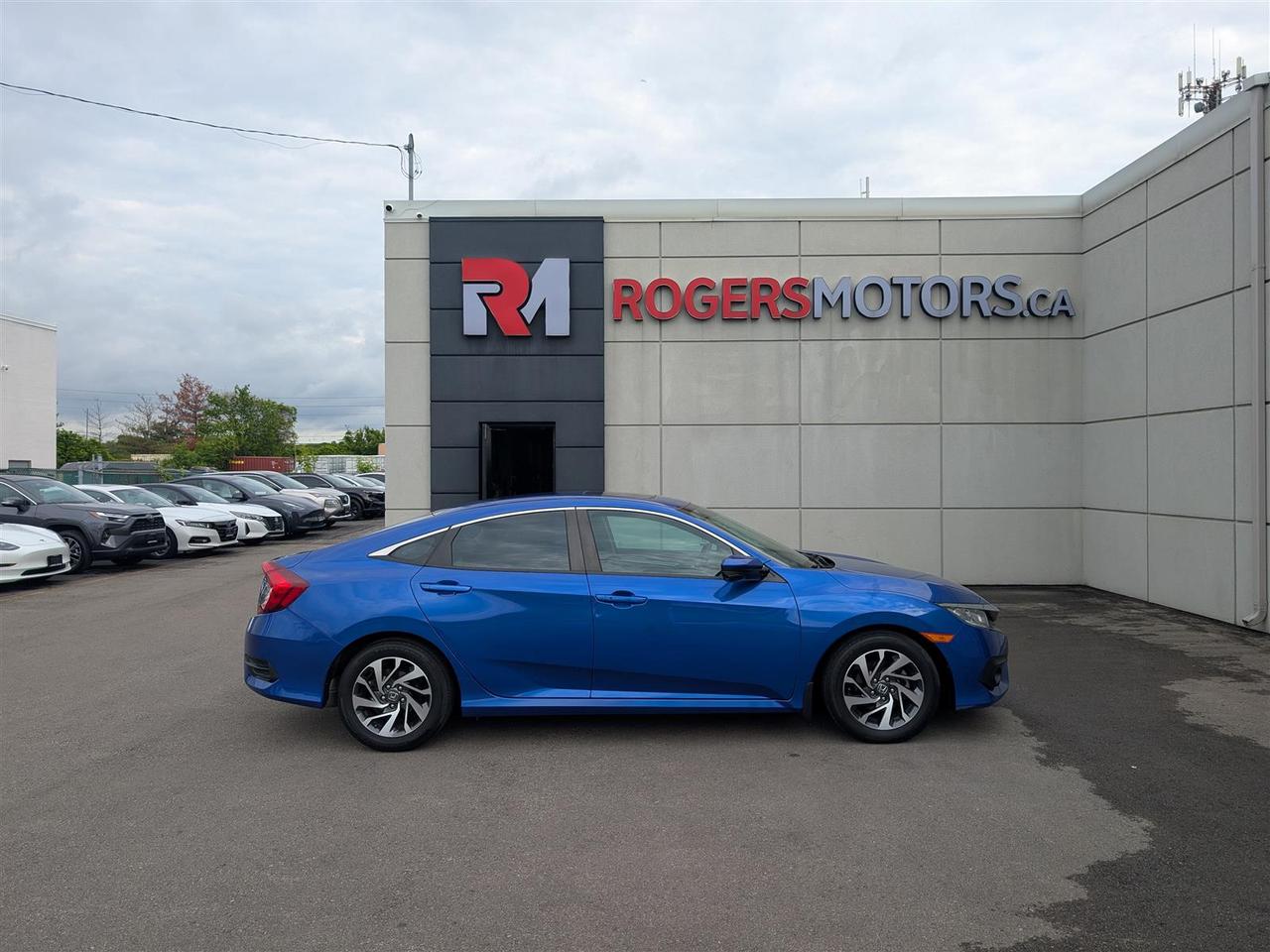 2018 Honda Civic EX - SUNROOF - REVERSE CAM - TECH FEATURES Photo
