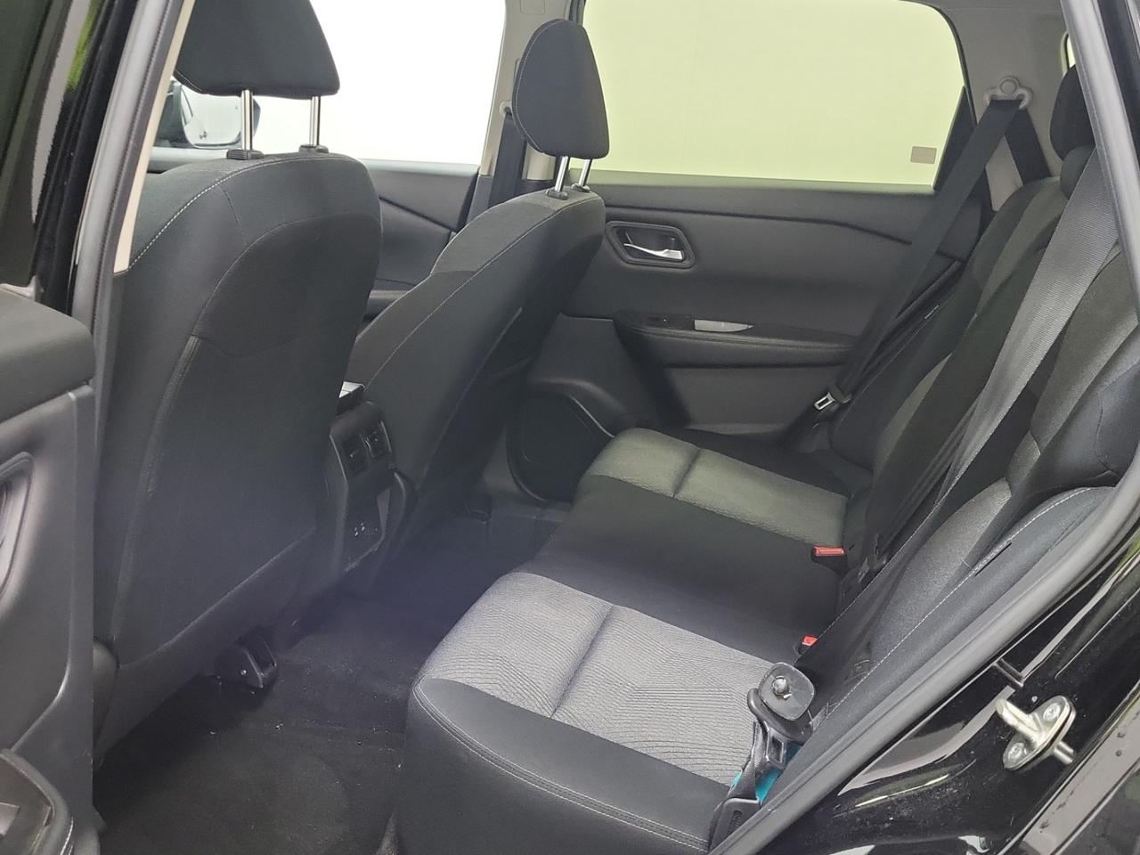 2024 Nissan Rogue SV AWD | MOONROOF | REMOTE START | NO ACCIDENTS Photo