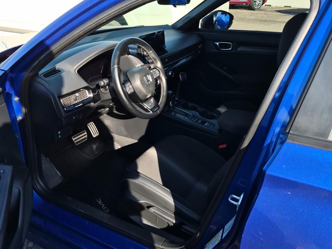 2022 Honda Civic SPORT | SUNROOF | LANE WATCH | NO ACCIDENTS Photo