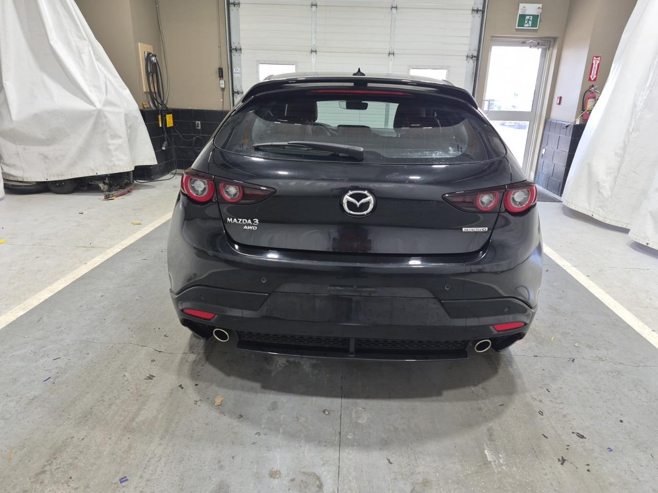 2023 Mazda MAZDA3 GT | AWD | RED LTHR | HATCHBACK | NO ACCIDENTS Photo