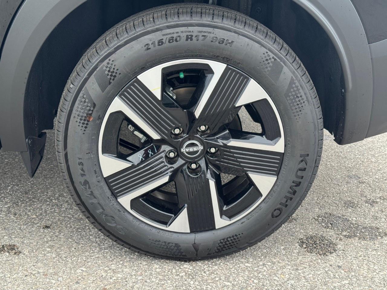 2026 Nissan Kicks SV AWD Photo