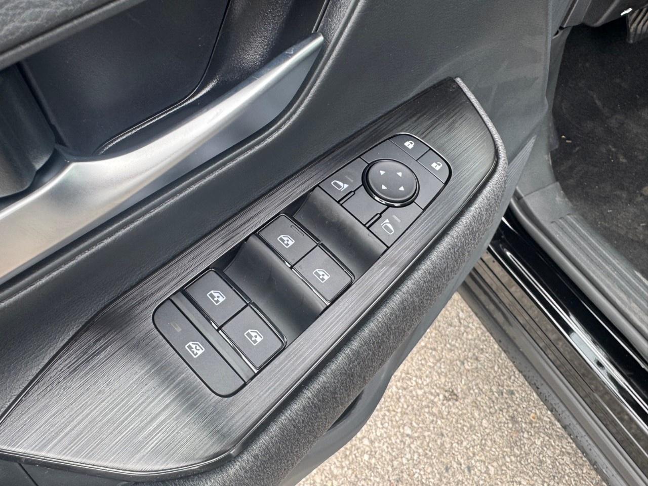 2026 Nissan Kicks SV AWD Photo