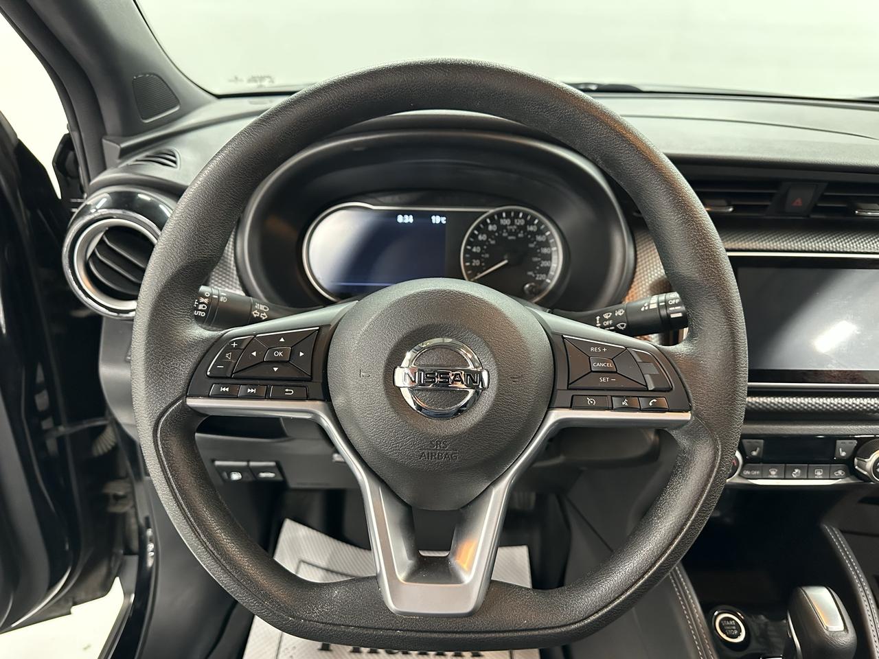 2019 Nissan Kicks SV | CLEAN CARFAX | APPLE CARPLAY/ANDROID AUTO Photo31