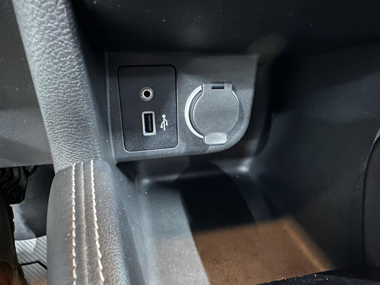 2019 Nissan Kicks SV Photo
