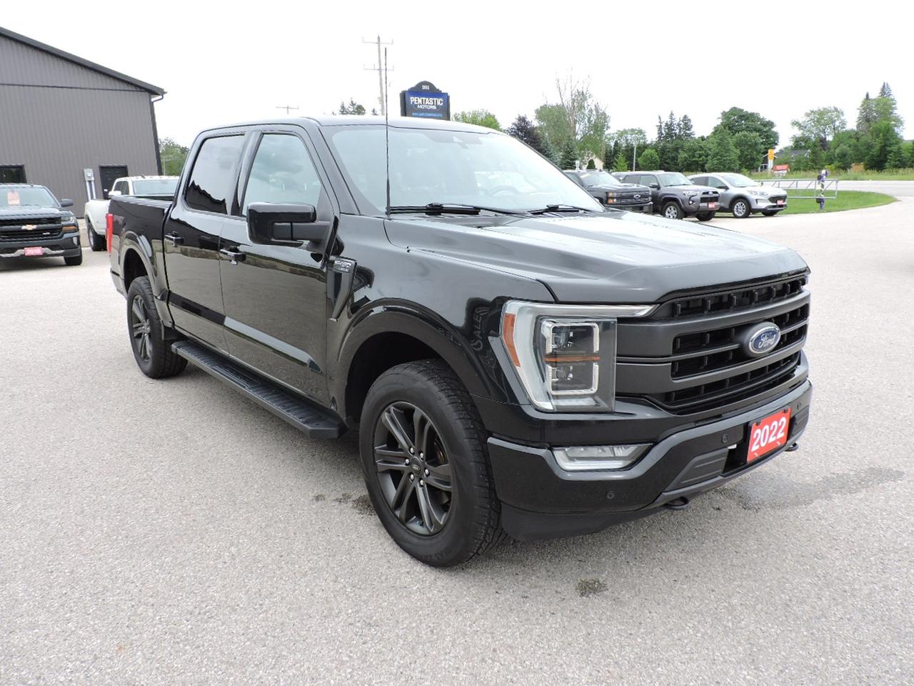 2022 Ford F-150 LARIAT 5.0L 4X4 Sunroof Navigation Loaded 121000KM