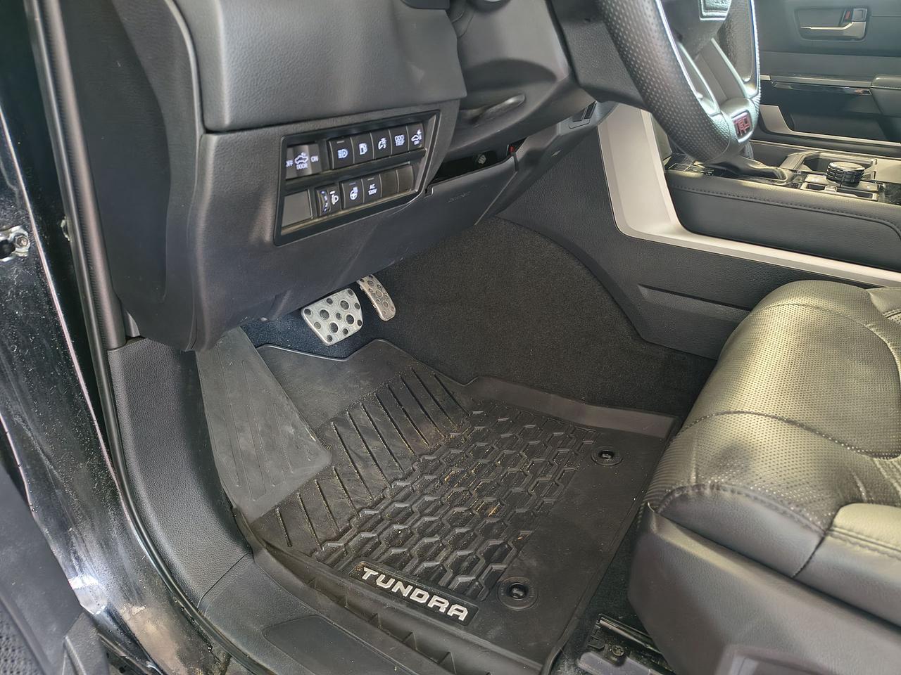 2023 Toyota Tundra LIMITED HYBRID Photo
