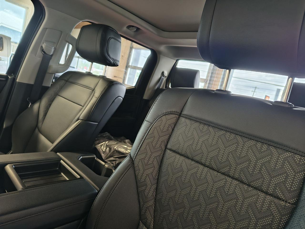 2023 Toyota Tundra LIMITED HYBRID Photo