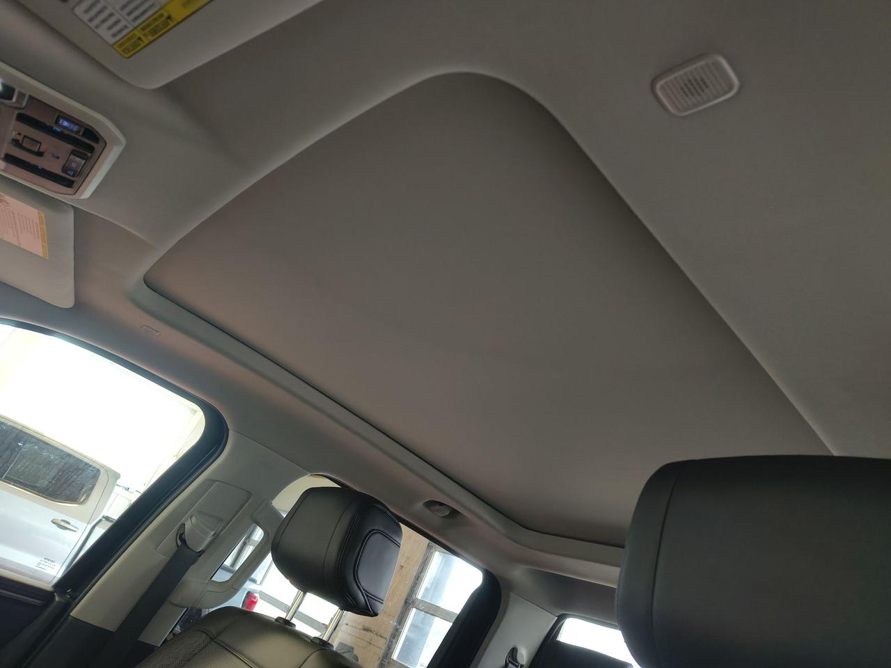2023 Toyota Tundra LIMITED HYBRID Photo0