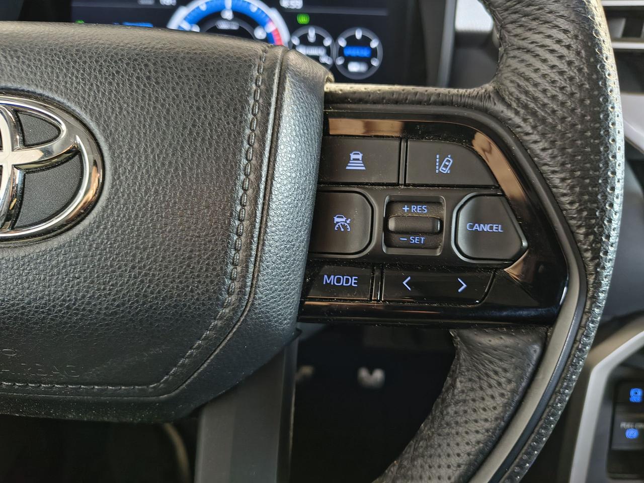 2023 Toyota Tundra LIMITED HYBRID Photo