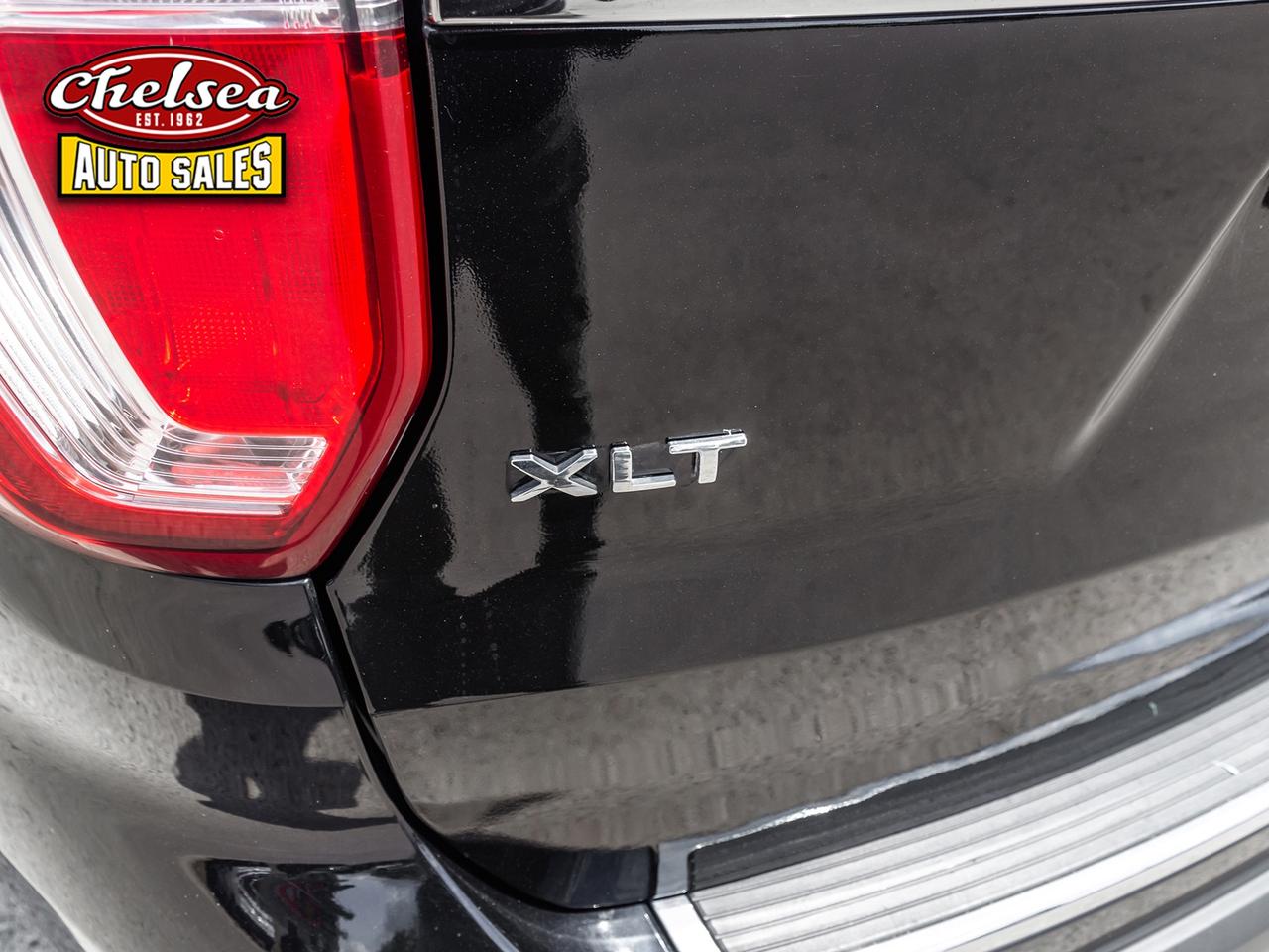 2018 Ford Explorer XLT 4WD Photo