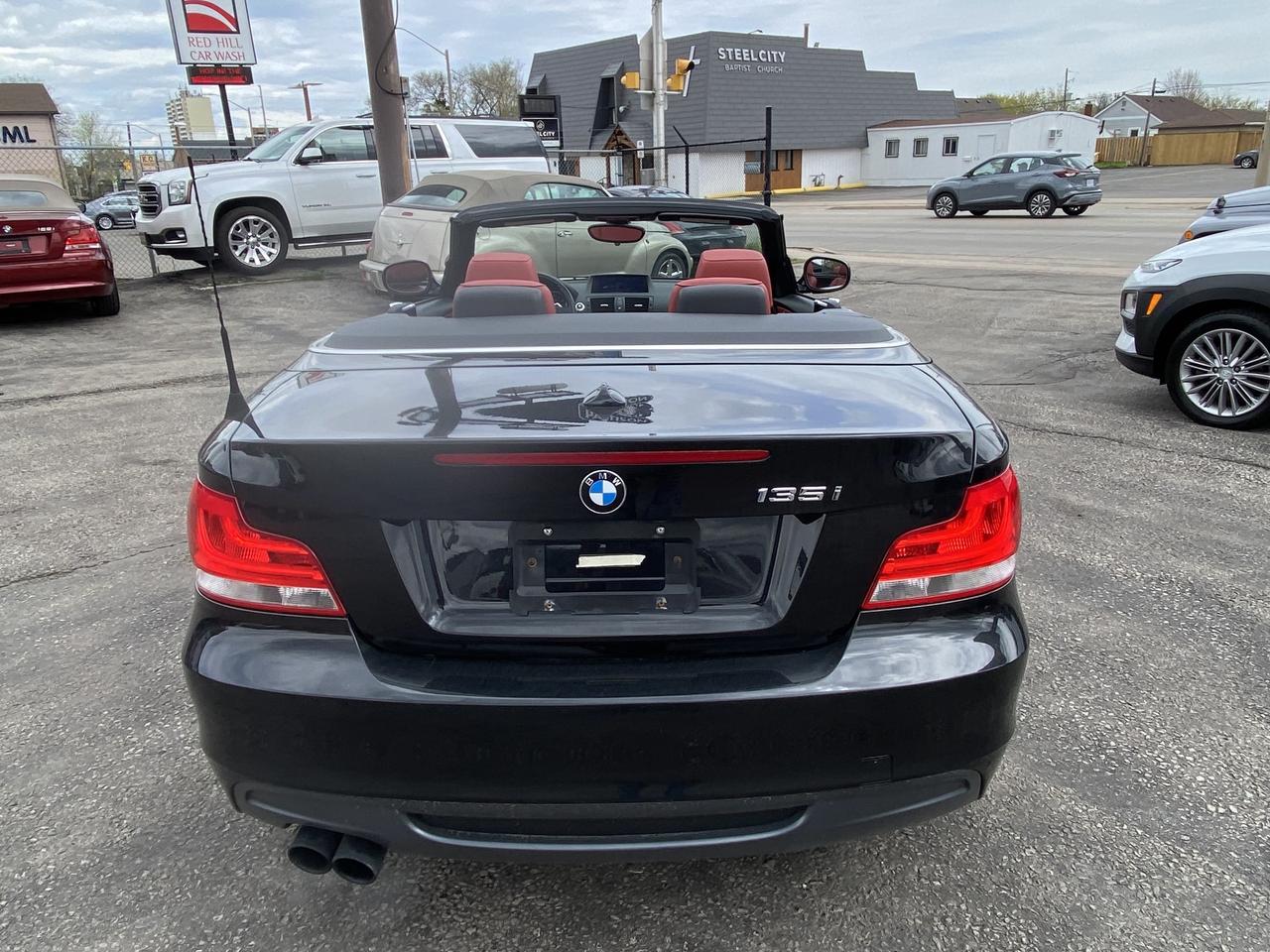 2012 BMW 1 Series 2dr Cabriolet 135i Photo