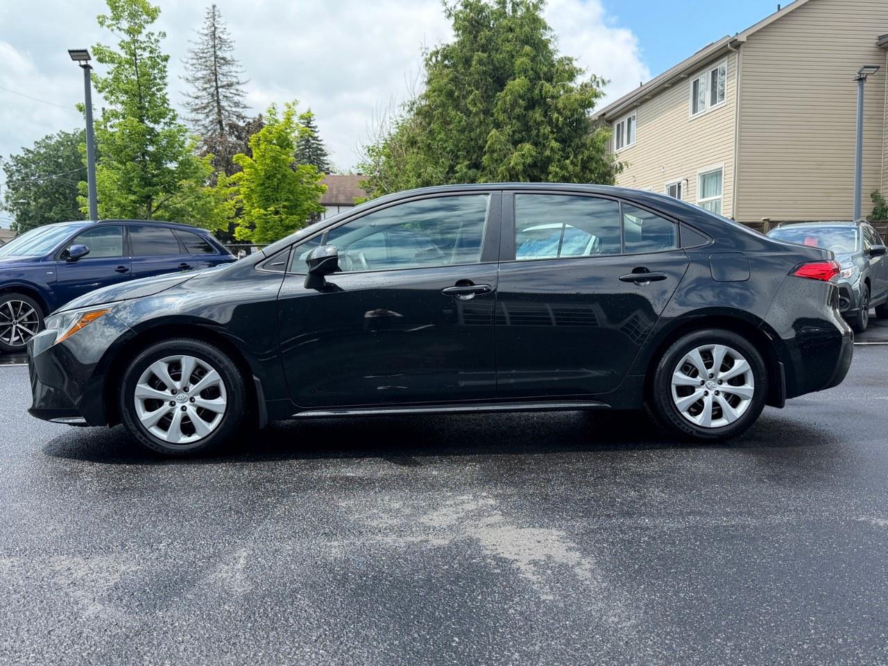 2022 Toyota Corolla LE CVT Photo
