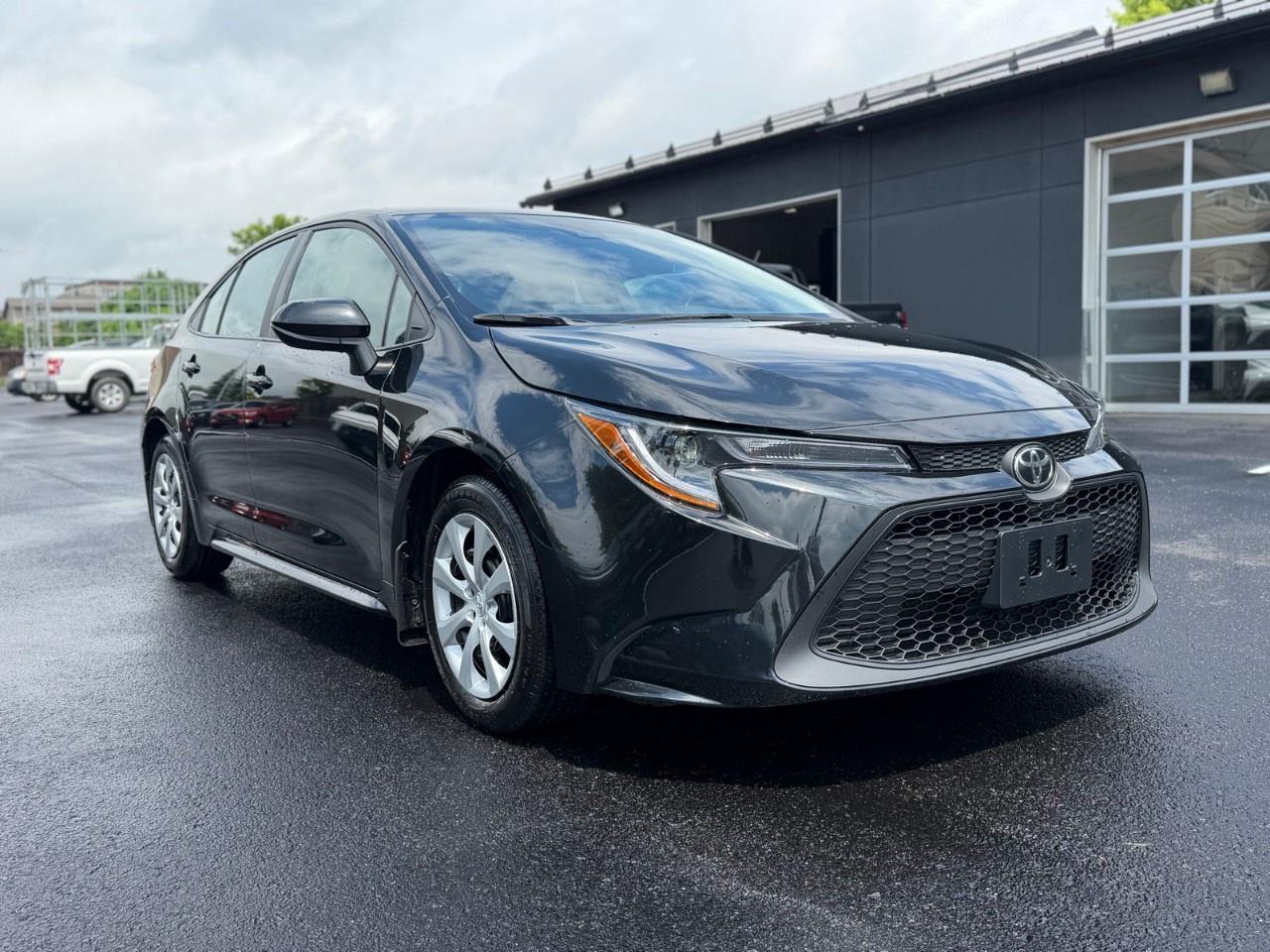 2022 Toyota Corolla LE CVT Photo