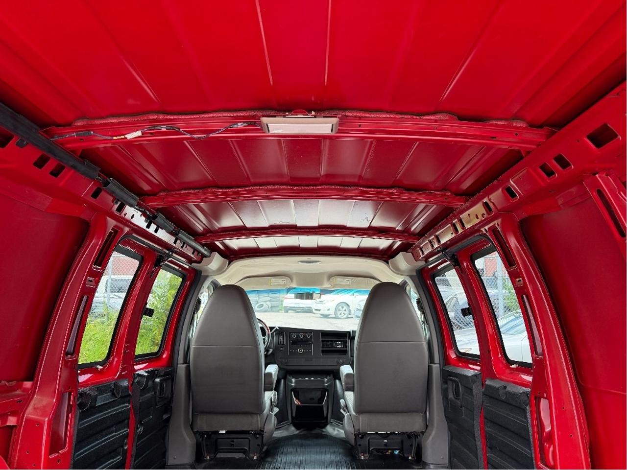 2010 GMC Savana flex fuel Photo