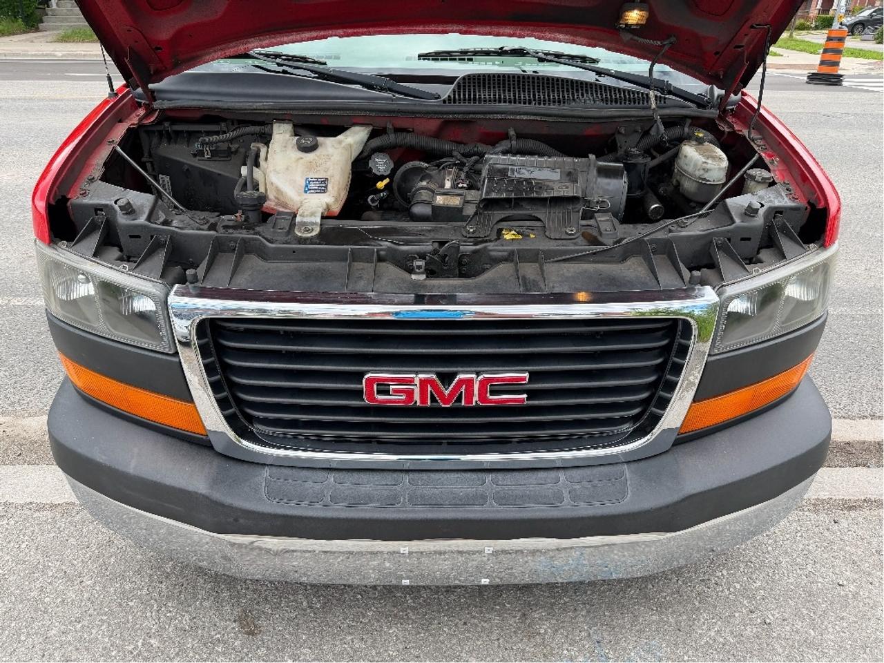 2010 GMC Savana flex fuel Photo
