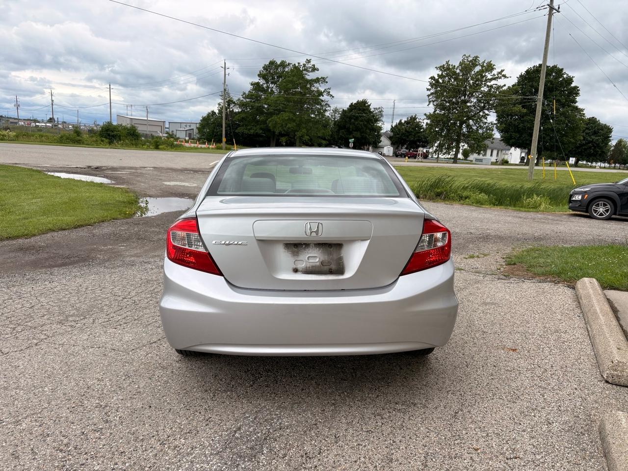 2012 Honda Civic 4DR AUTO Photo4