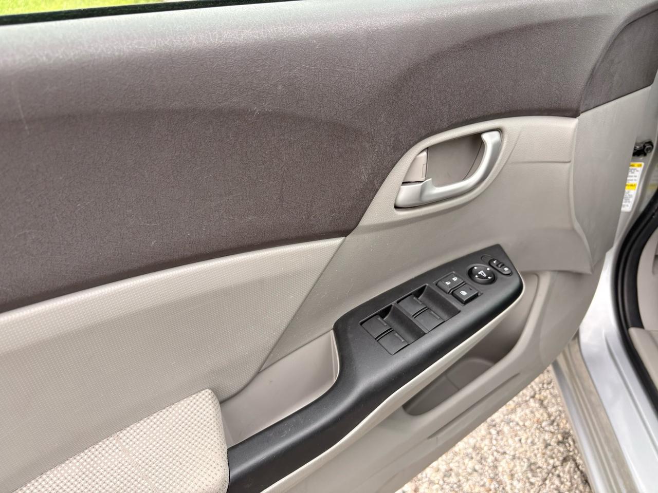 2012 Honda Civic 4DR AUTO Photo