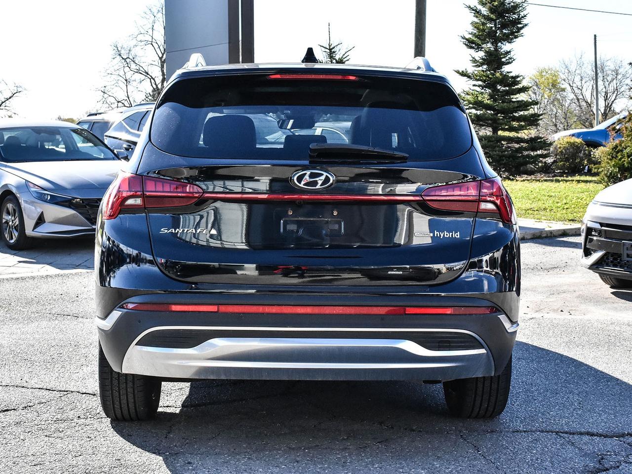 2023 Hyundai Santa Fe Hybrid Luxury Photo