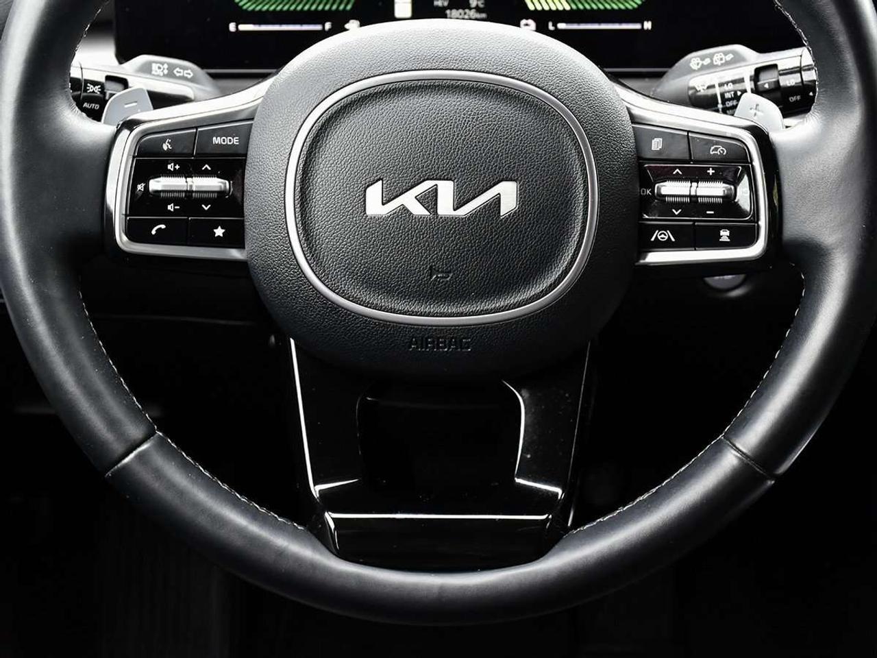 2025 Kia Sorento *AWD   One Owner   Like New* Photo