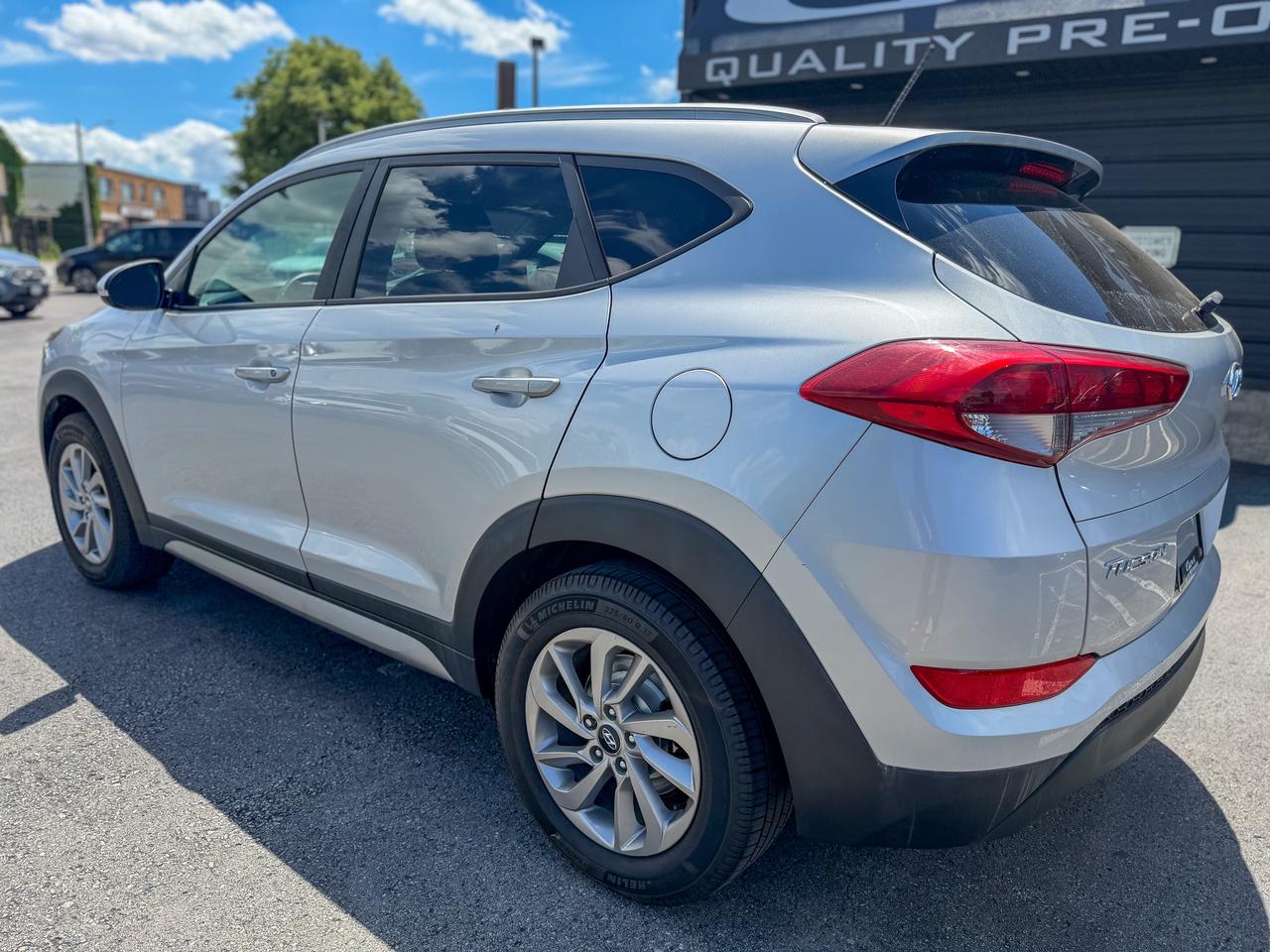 2017 Hyundai Tucson Premium/AWD/LOW KM/BSM/CAMERA/2.0L/HEATED SEATS Photo