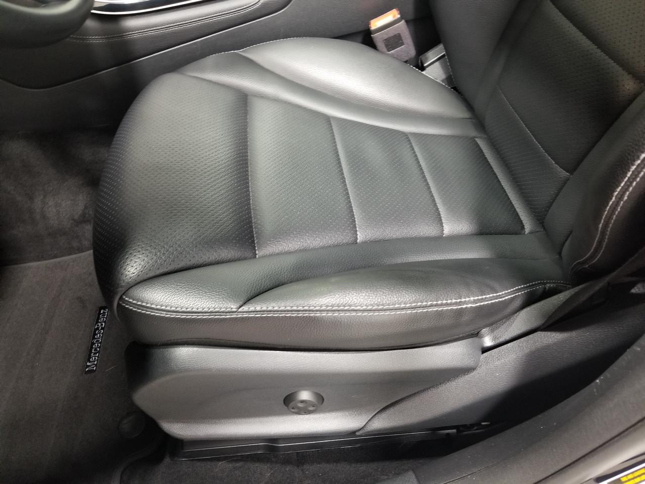 2019 Mercedes-Benz GLC 300 Base GLC 300 4dr All-Wheel Drive Photo