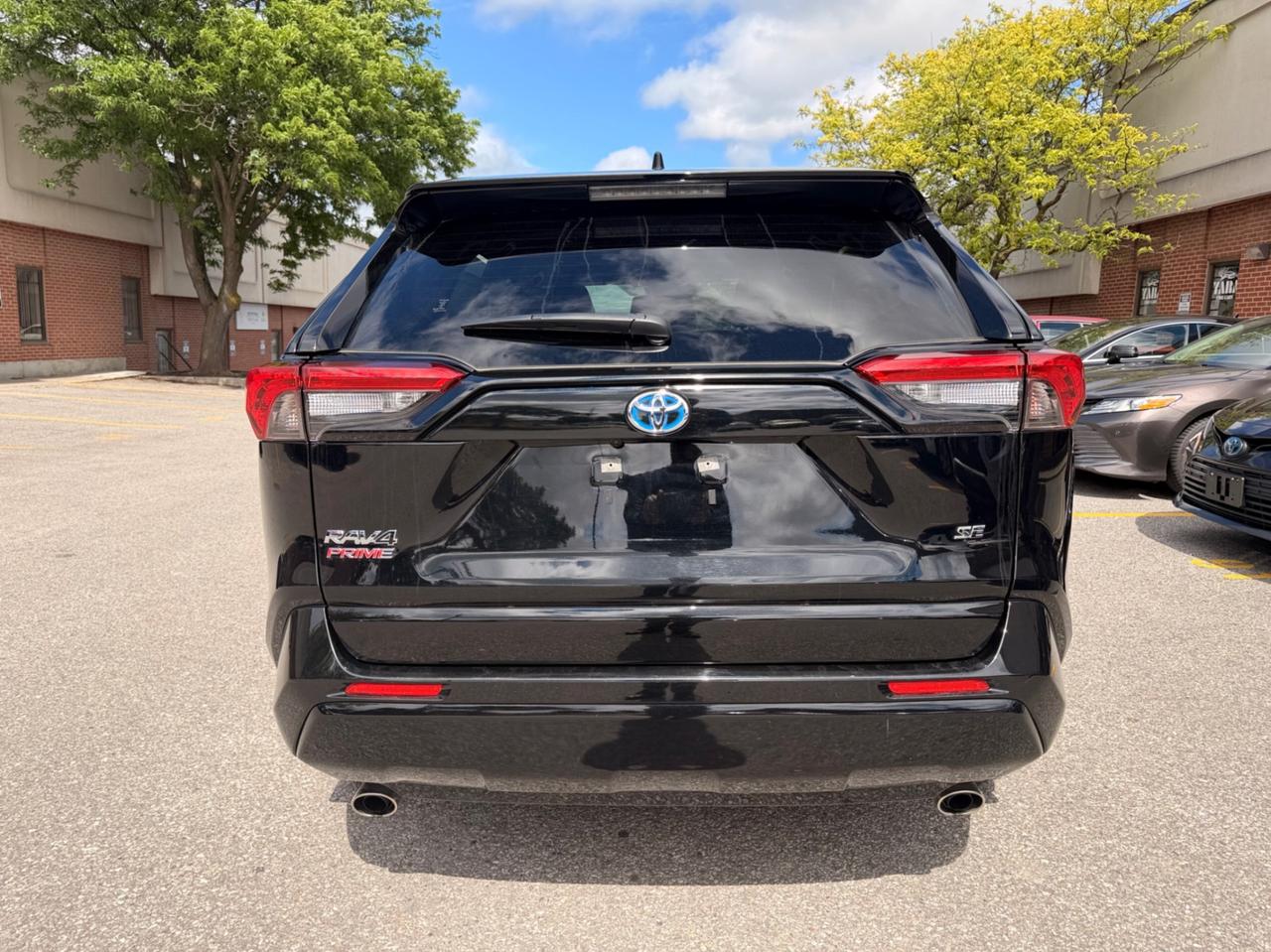 2024 Toyota RAV4 Prime SE AWD Photo