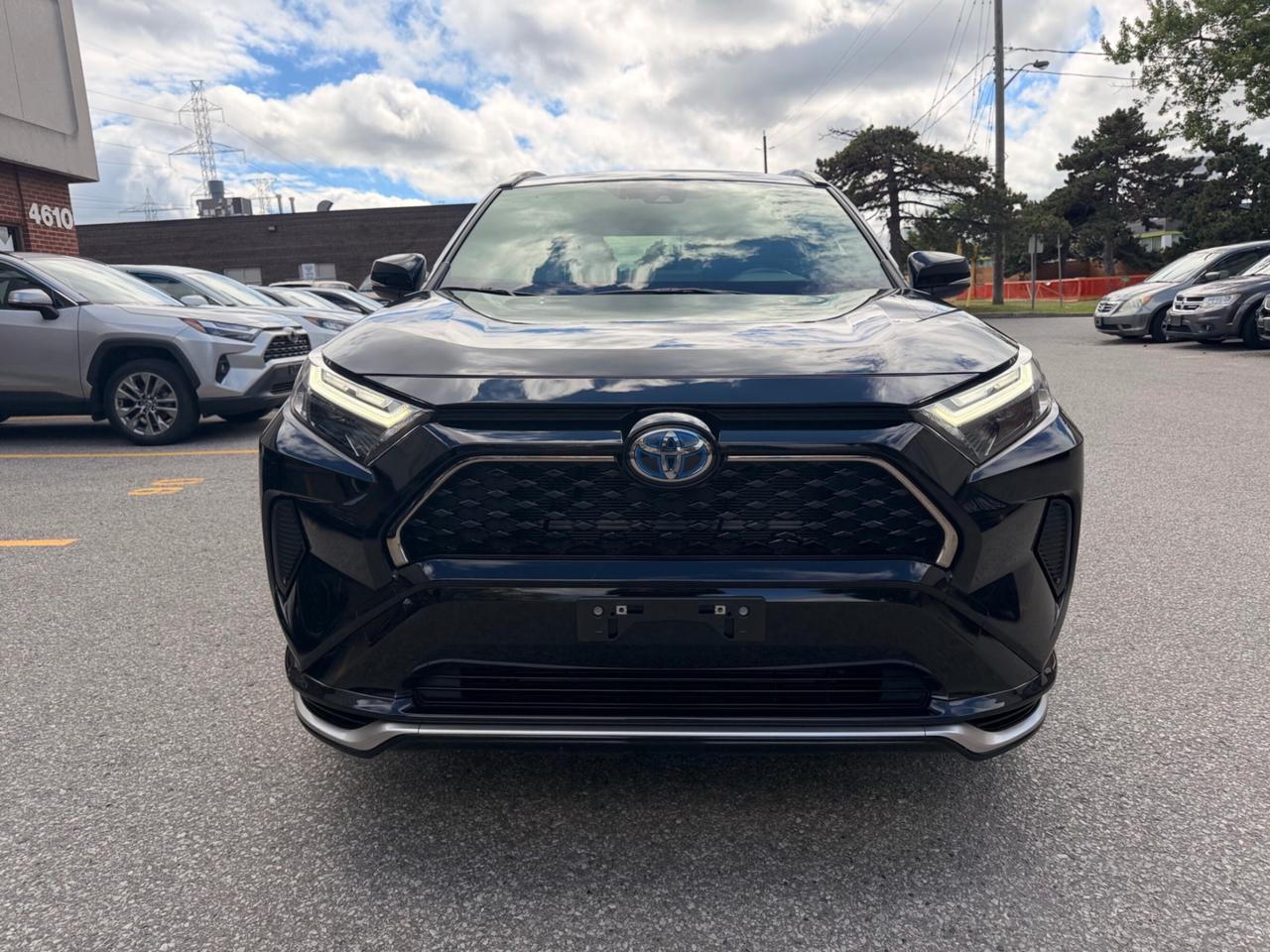 2024 Toyota RAV4 Prime SE AWD Photo