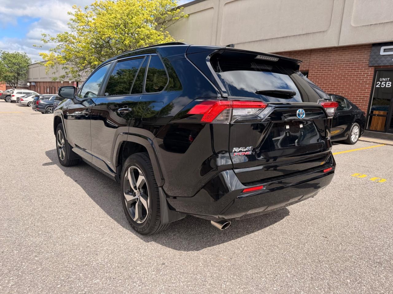 2024 Toyota RAV4 Prime SE AWD Photo