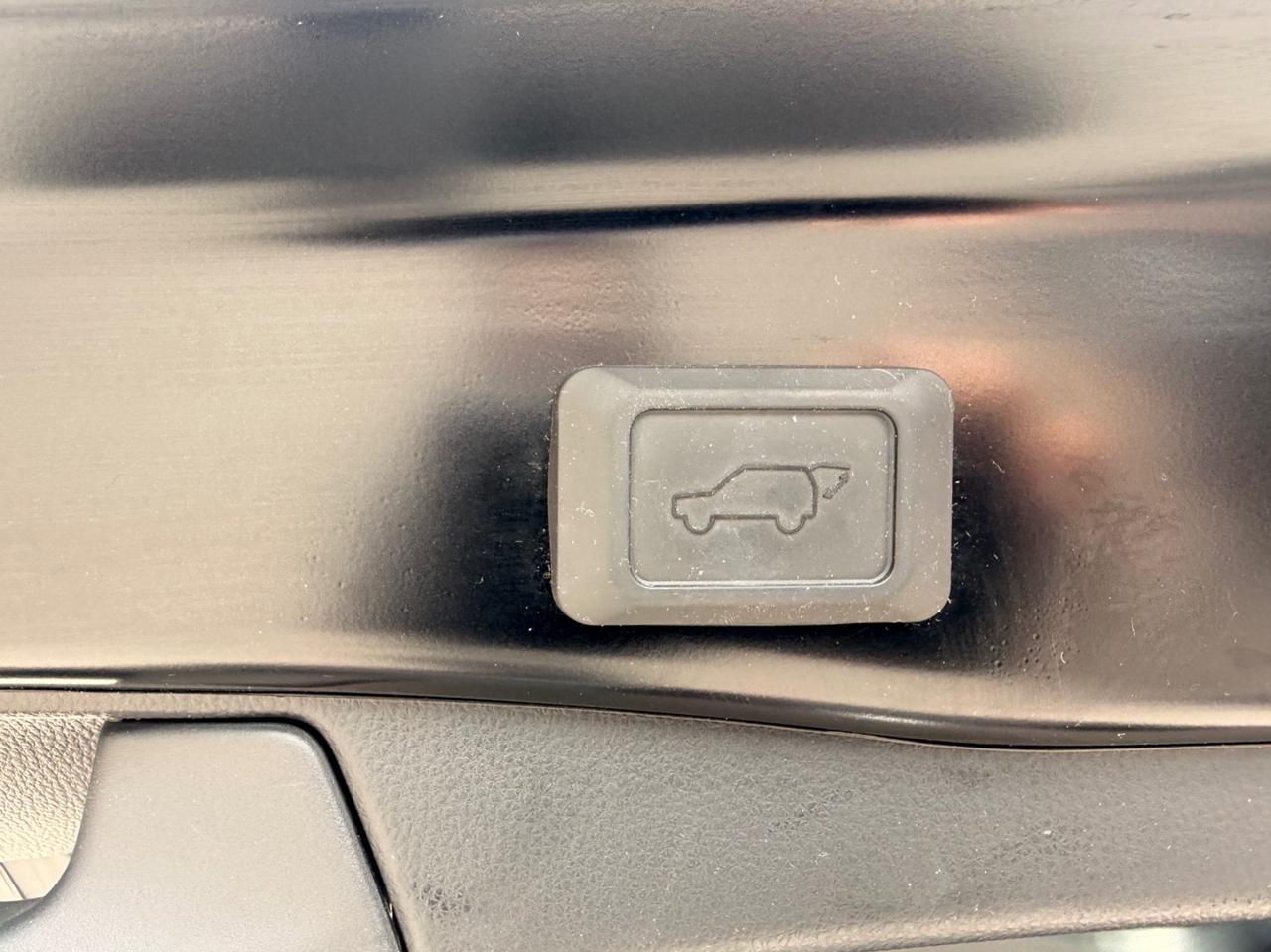 2024 Toyota RAV4 Prime SE AWD Photo