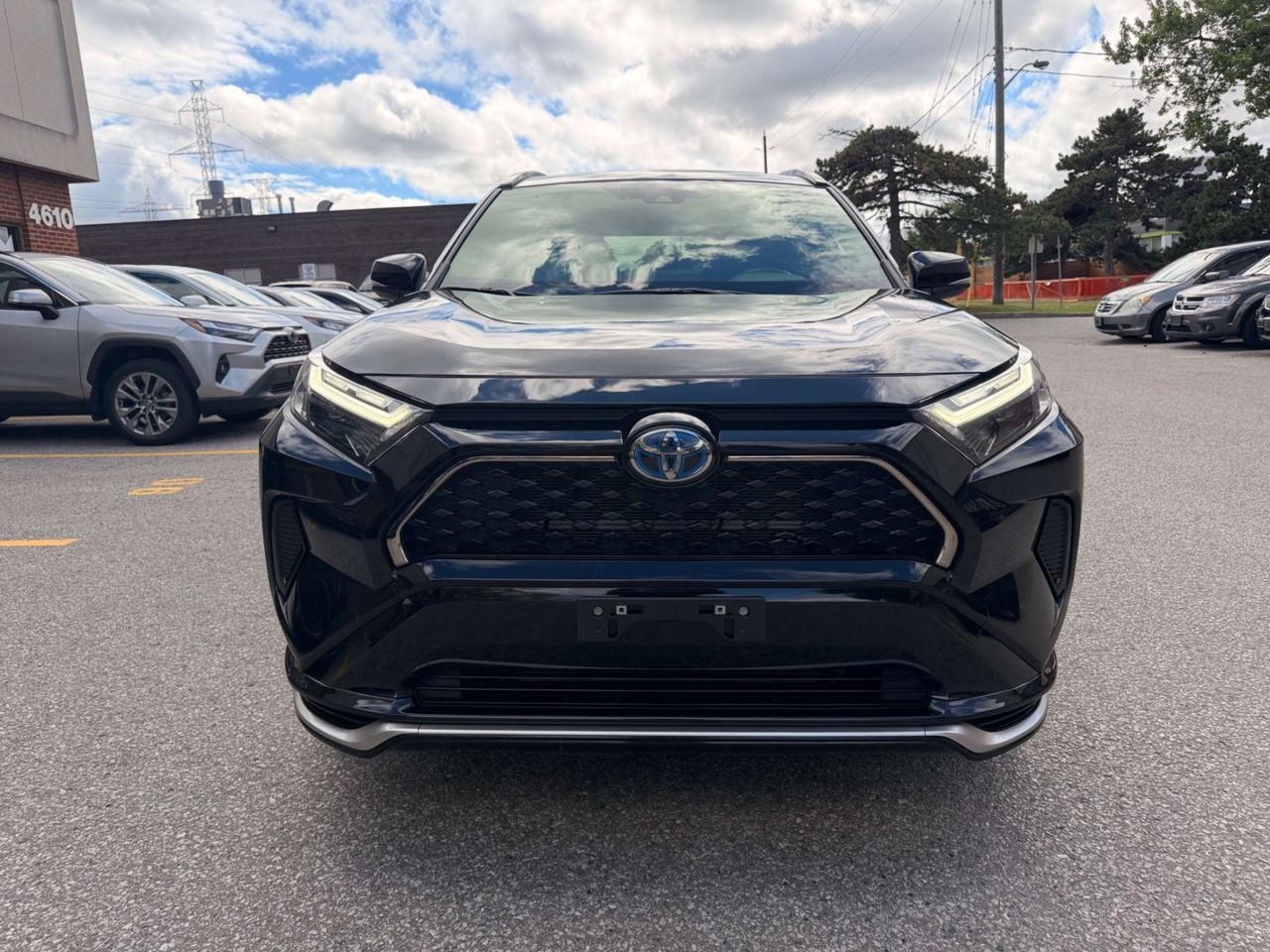 2024 Toyota RAV4 Prime SE AWD Photo